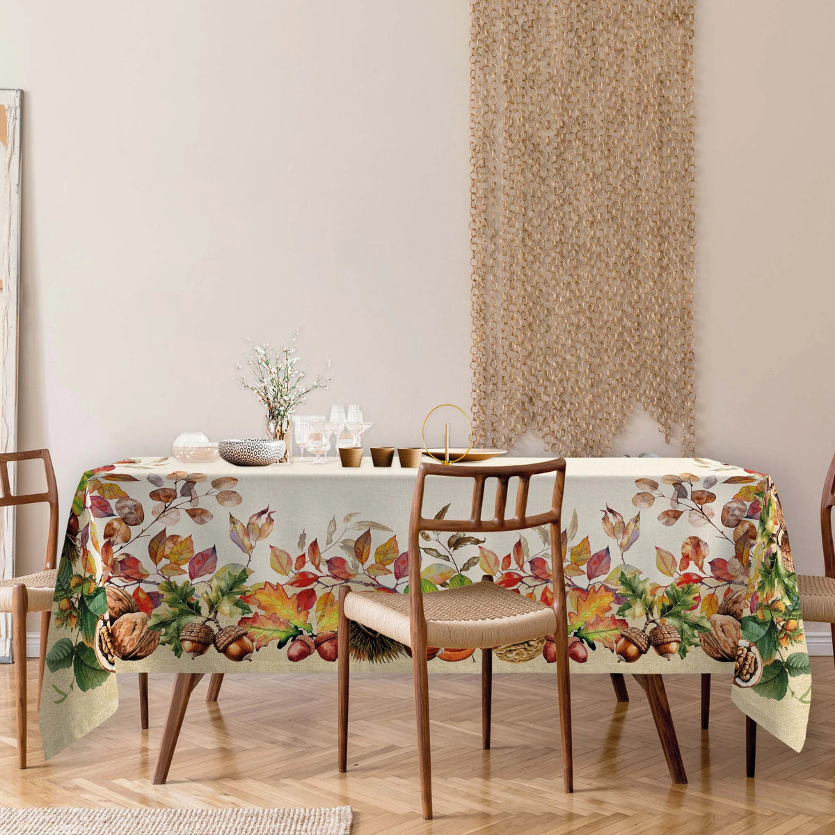 Tovaglia In Cotone Con Fantasia Autunnale Di Foglie Sottobosco 140X180 Linea Oro
